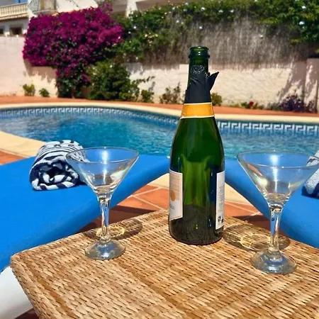 Gaviota Villa *